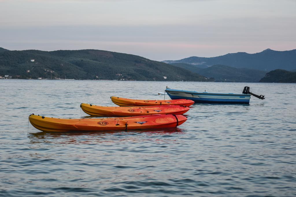Melies- Seaside Boutique Apartments Khórto Dış mekan fotoğraf
